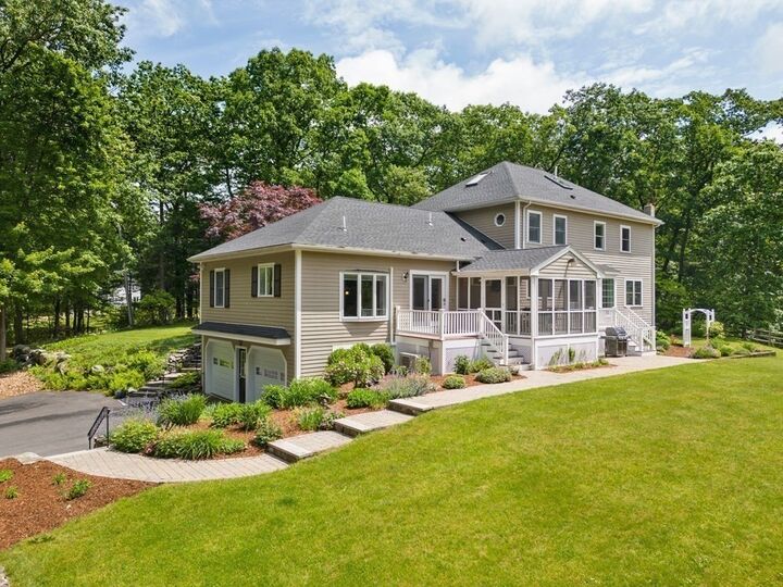 Property Photo: 18-R Hillside Way MA 01887