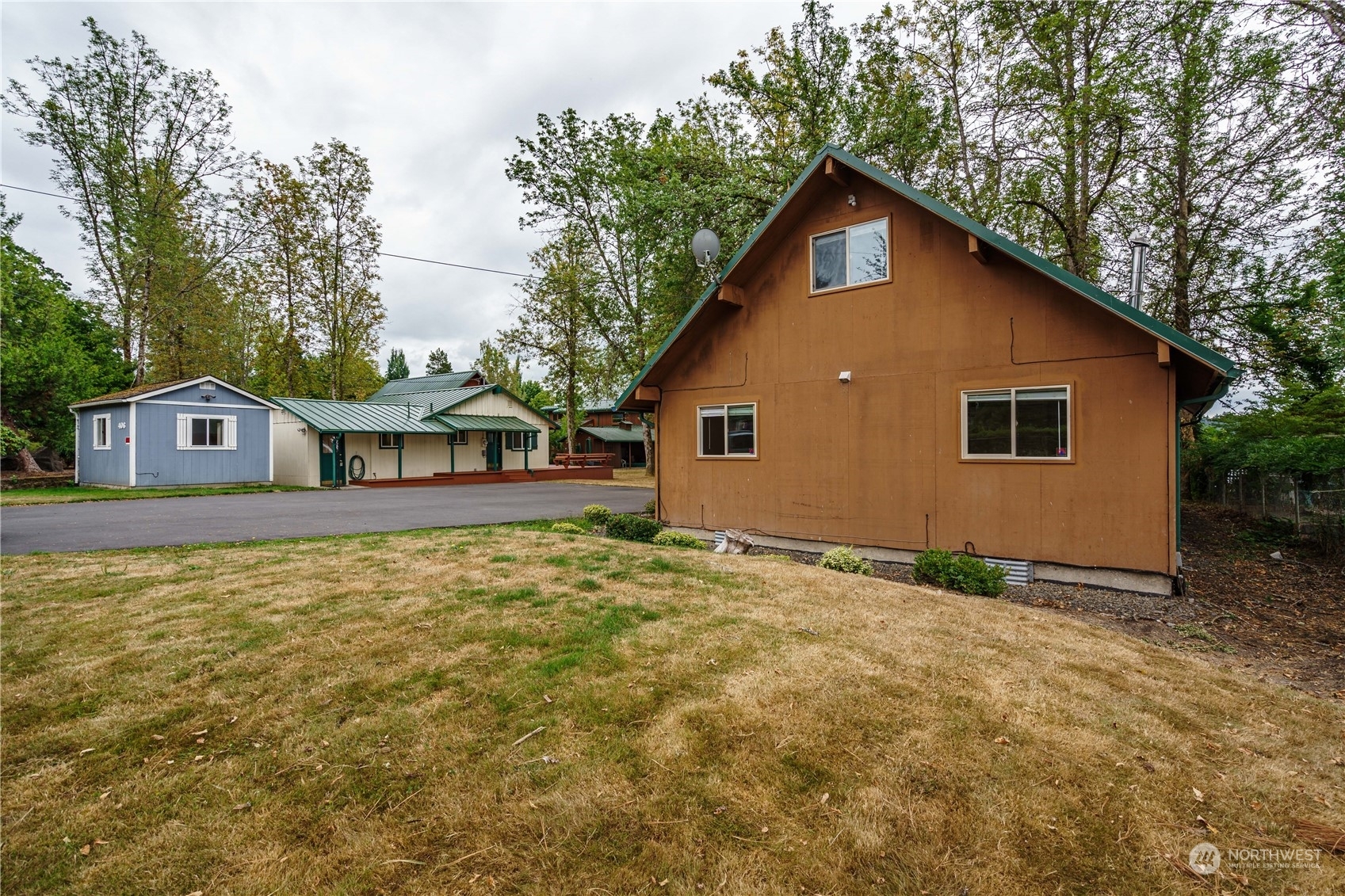 Property Photo:  404 Streeter Road NE  WA 98645 