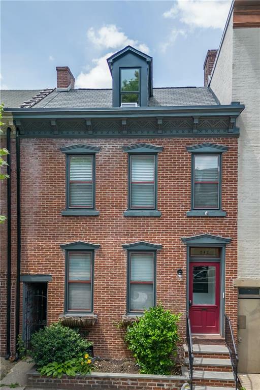 Property Photo:  242 North 9th Street  PA 18102 