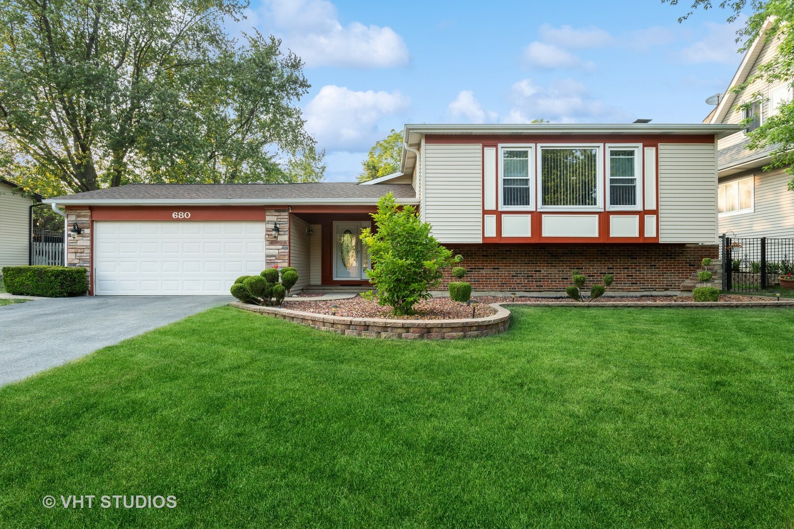 680 Sheffield Lane  Bolingbrook IL 60440 photo