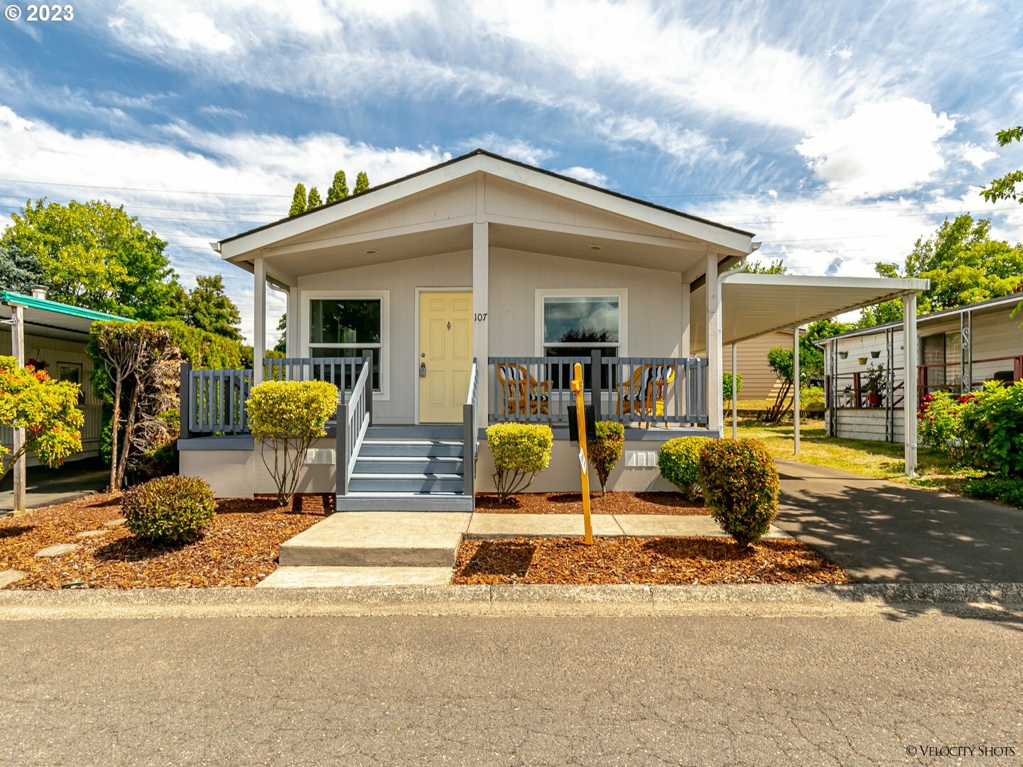 Property Photo: 21100 NE Sandy Blvd OR 97024