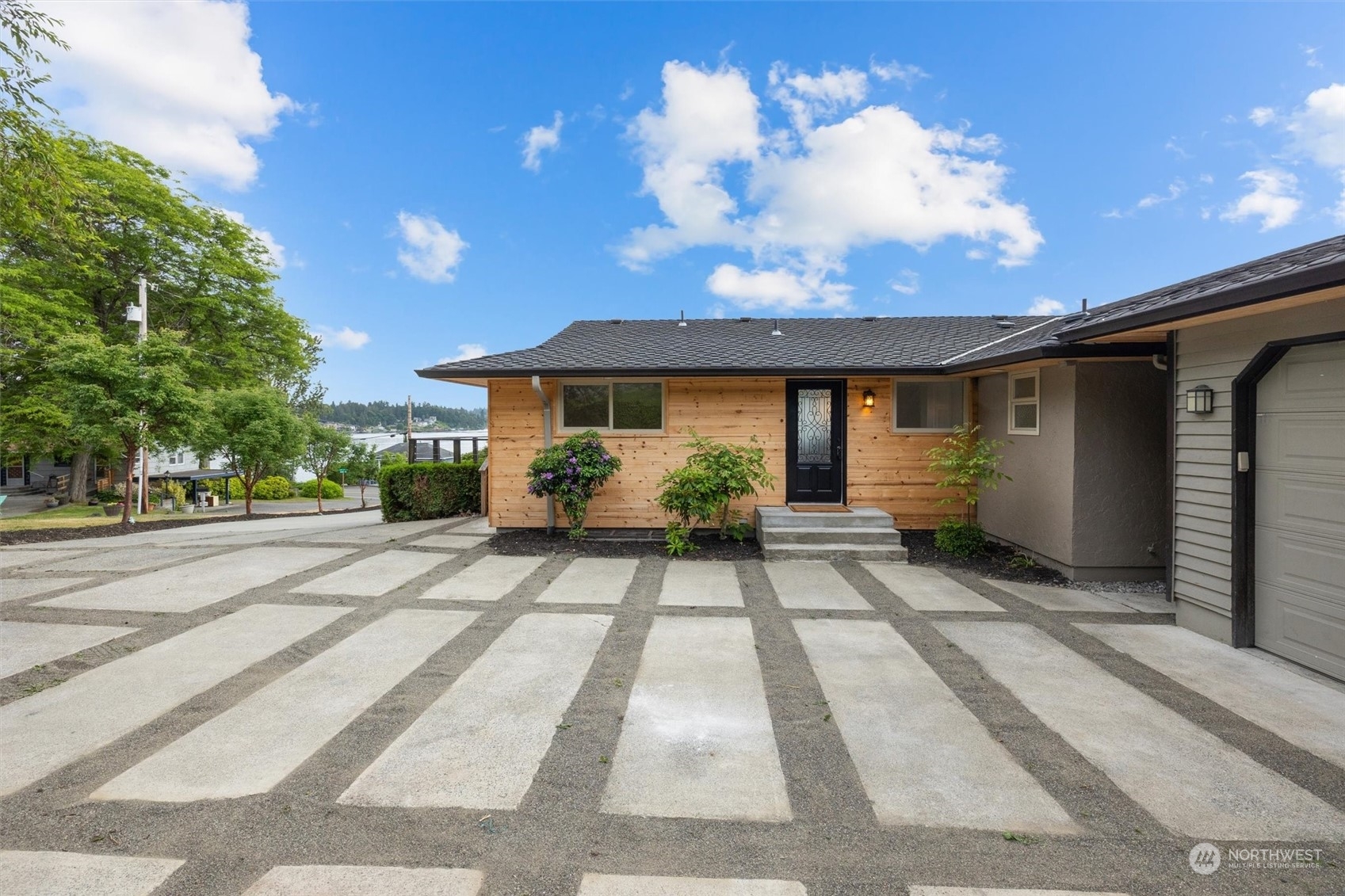 Property Photo:  11321 N Lakeshore Drive  WA 98258 