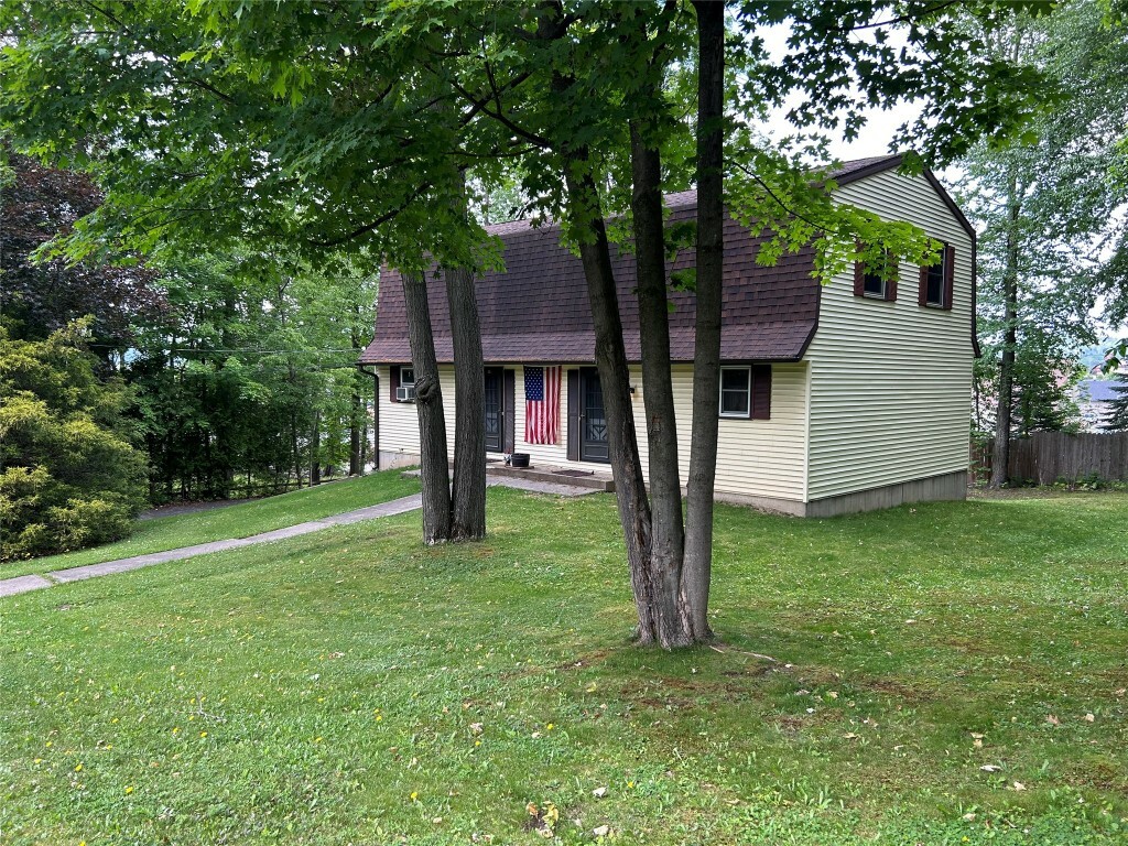 107 Evergreen Street  Vestal NY 13850 photo