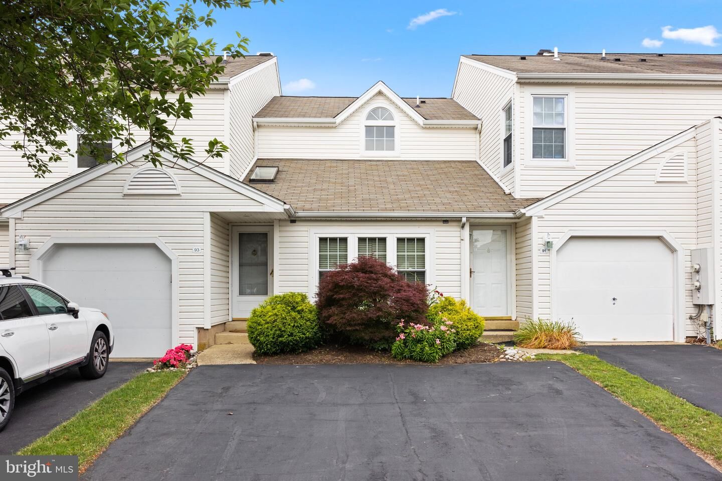 Property Photo:  93 Portsmouth Court  PA 18966 