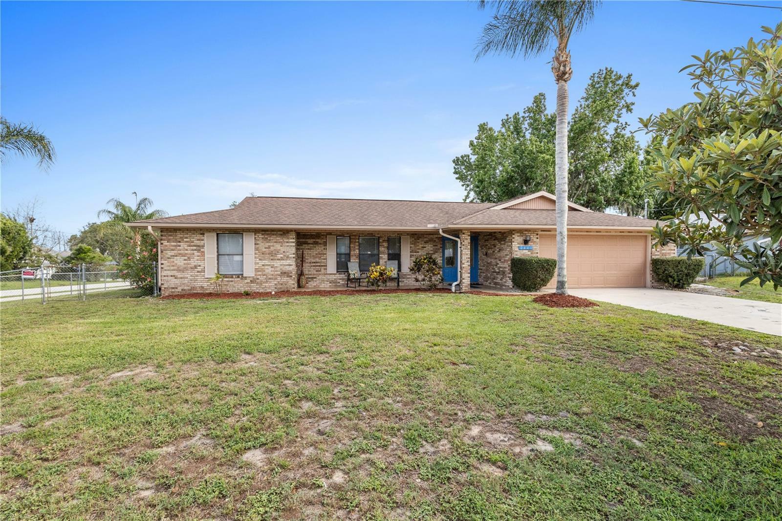 Property Photo:  2441 Candlewick Court  FL 32738 