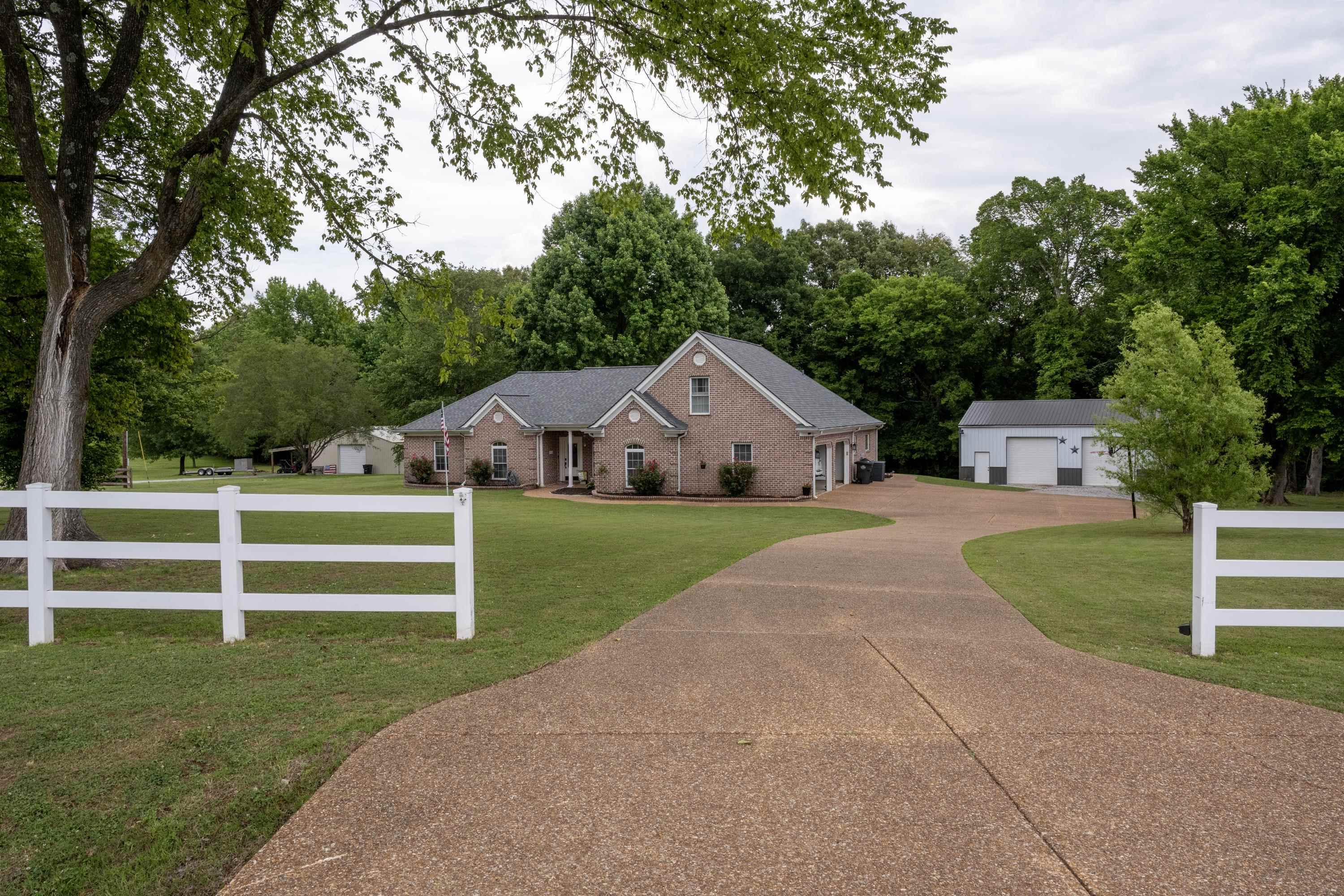 Property Photo: 5570 Feathers Chapel Rd TN 38068
