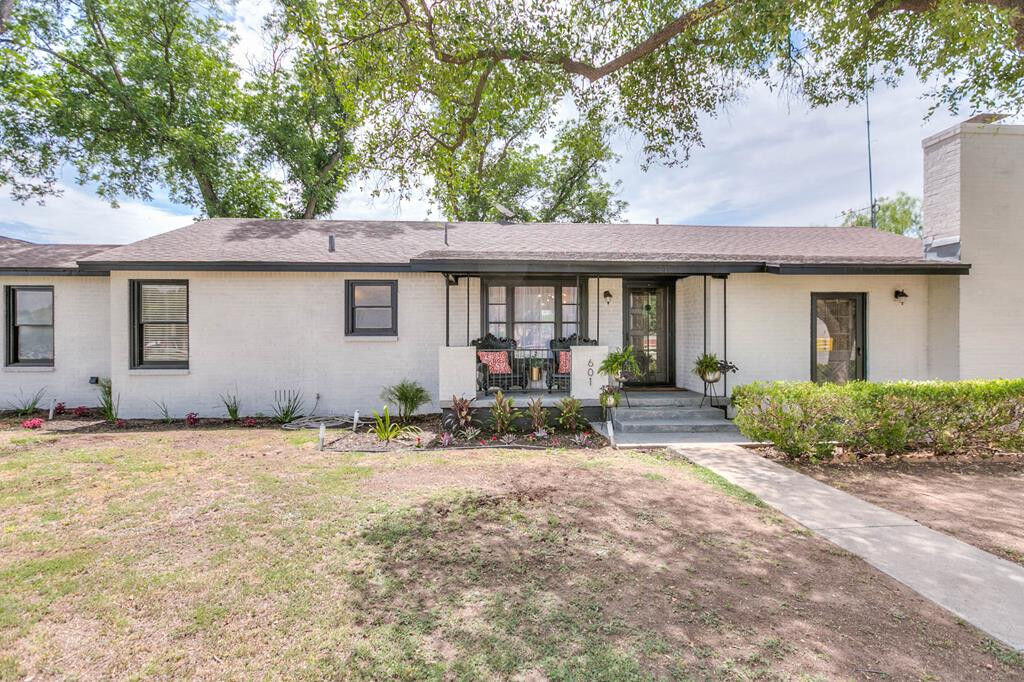 Property Photo: 601 Robert Lee TX 76951