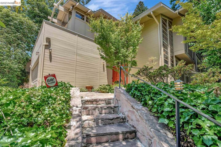 665 San Luis Rd  Berkeley CA 94707 photo