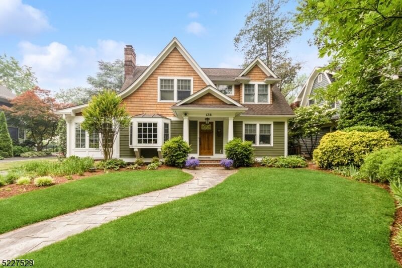 Property Photo: 658 Boulevard NJ 07090