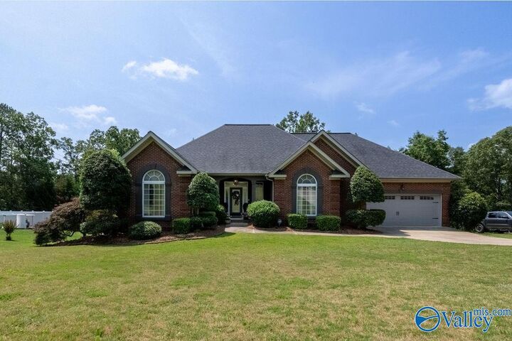 6027 Chula Vista Road  Southside AL 35907 photo