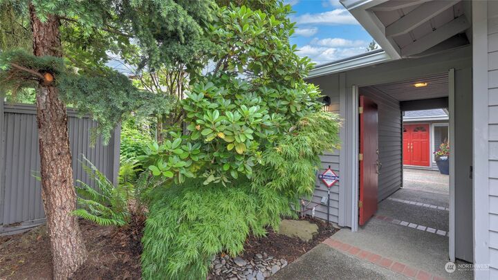 Property Photo: 18110 NE 27th Street WA 98052