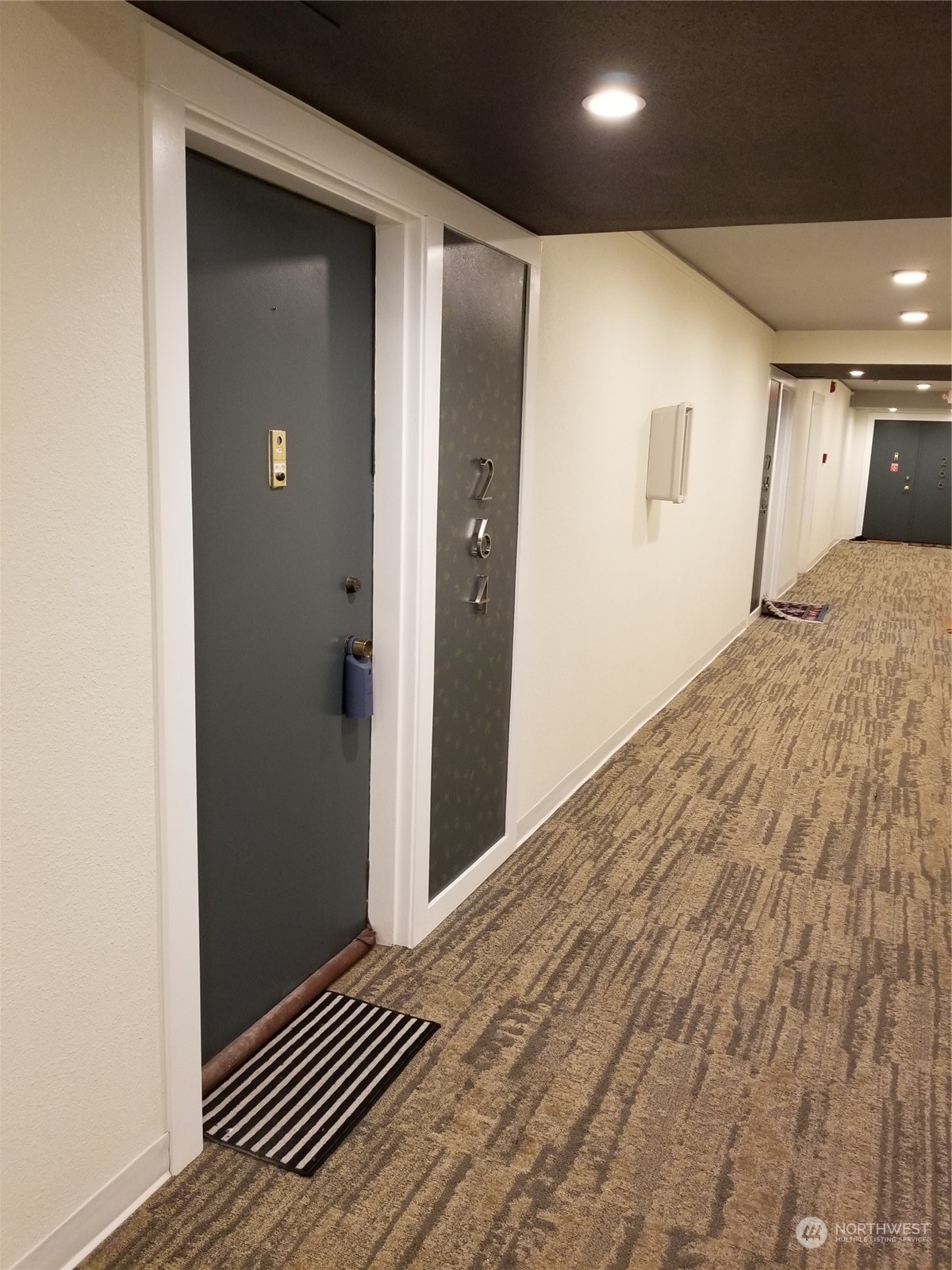 Property Photo: 6347 137 Avenue NE 264 WA 98052