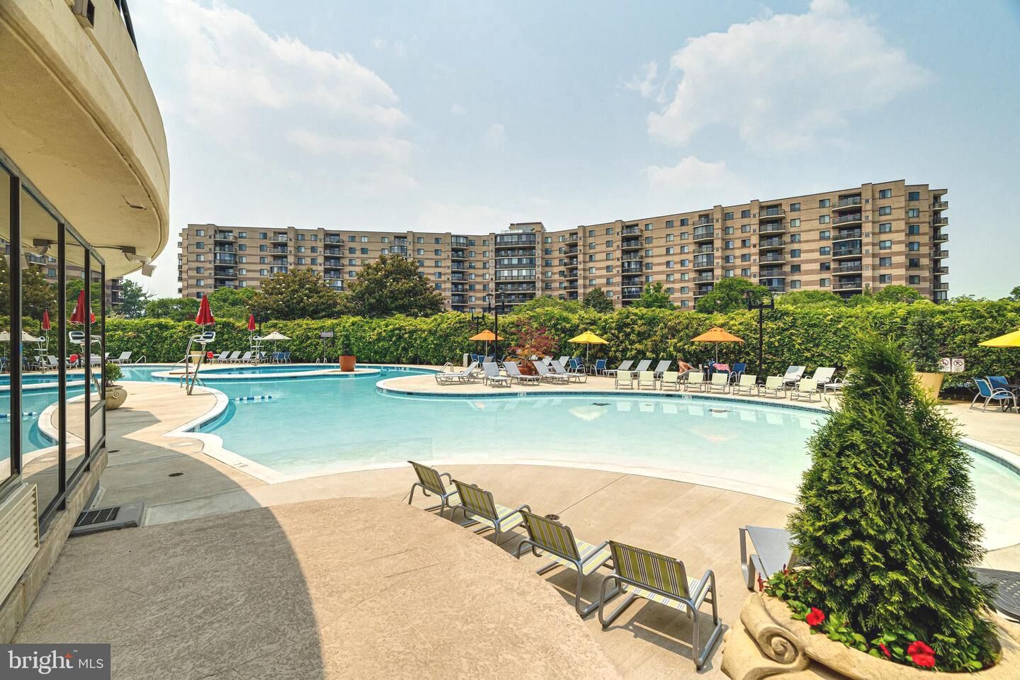 Property Photo: 8380 Greensboro Drive 809 VA 22102