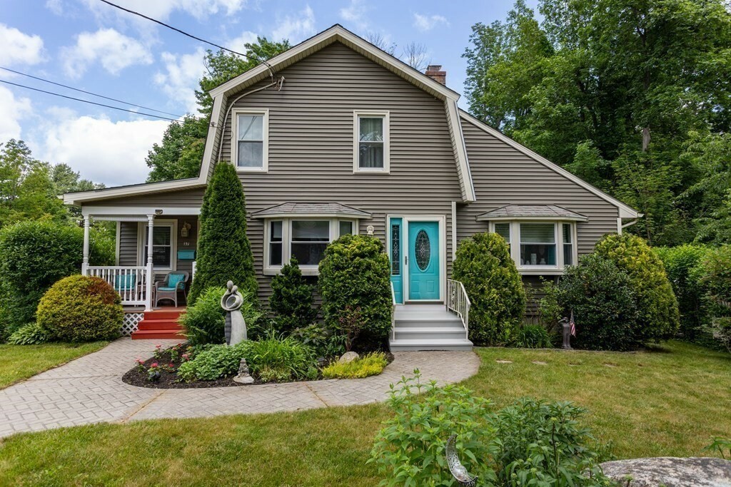 Property Photo:  37 Wendover Road  MA 01606 