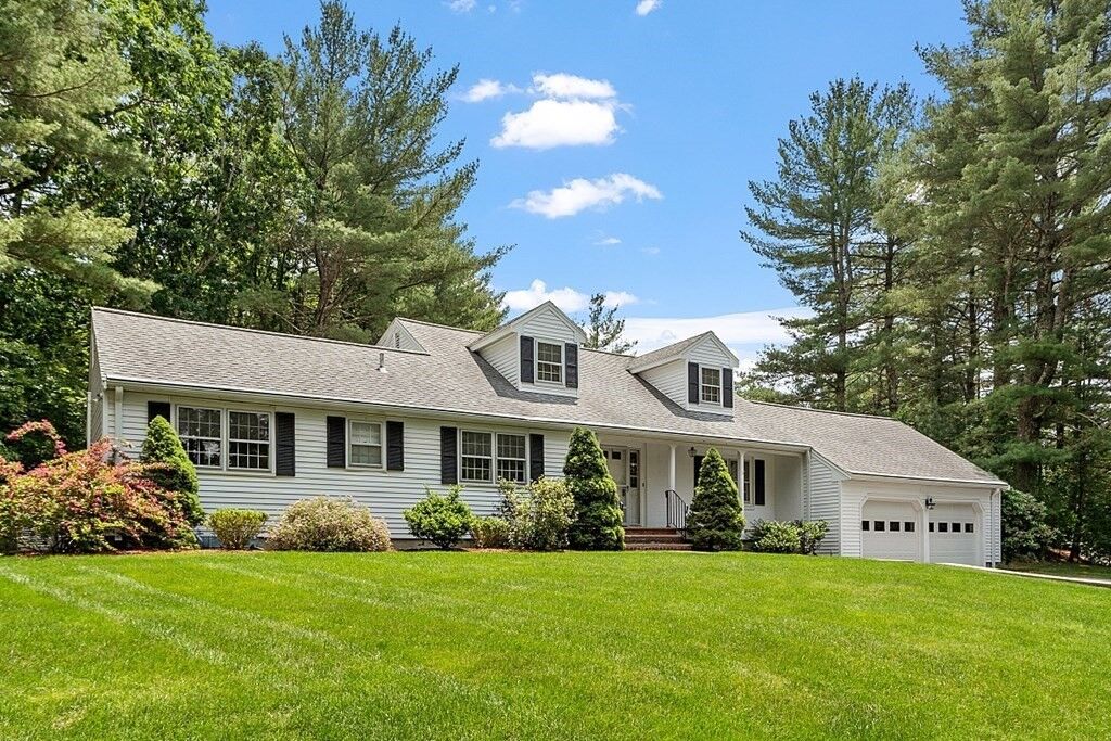 Property Photo:  1 Agawam Lane  MA 01810 
