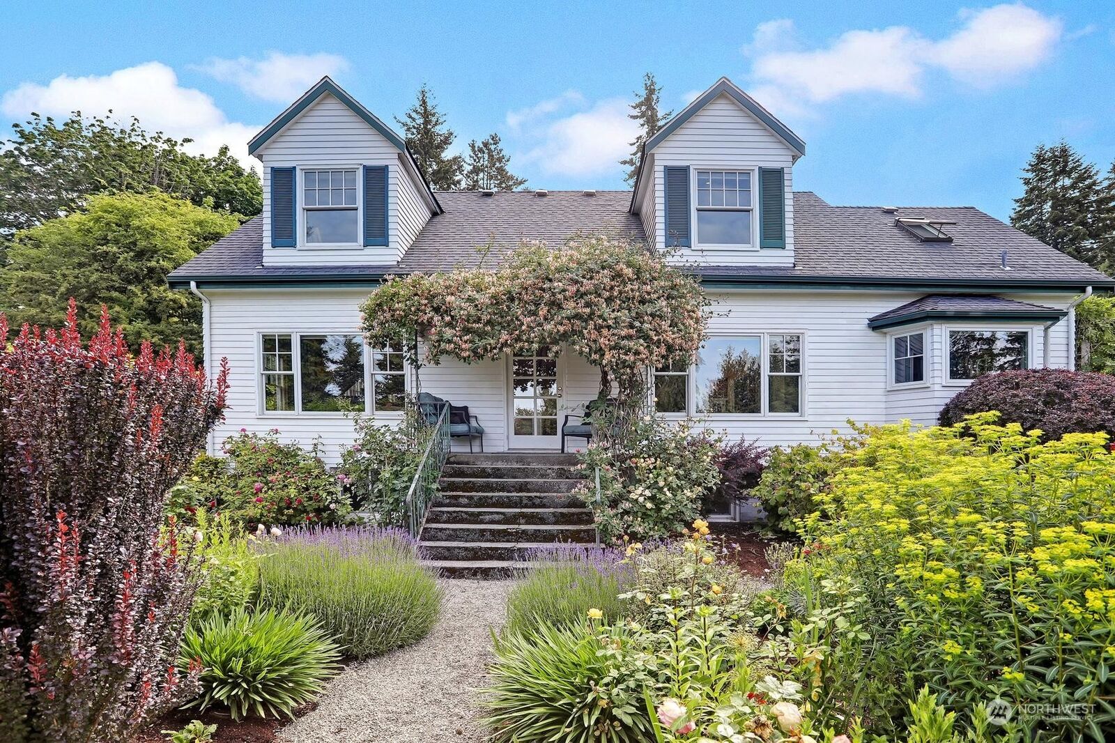 4 bed Edmonds home for sale 7219 Soundview Drive, Edmonds, WA 98026