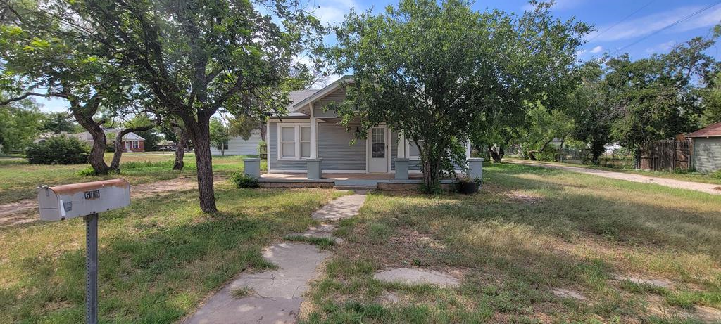 Property Photo:  1616 Willow St  TX 76901 