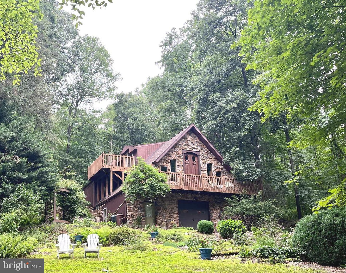 Property Photo: 25 Log Cabin Drive PA 17028