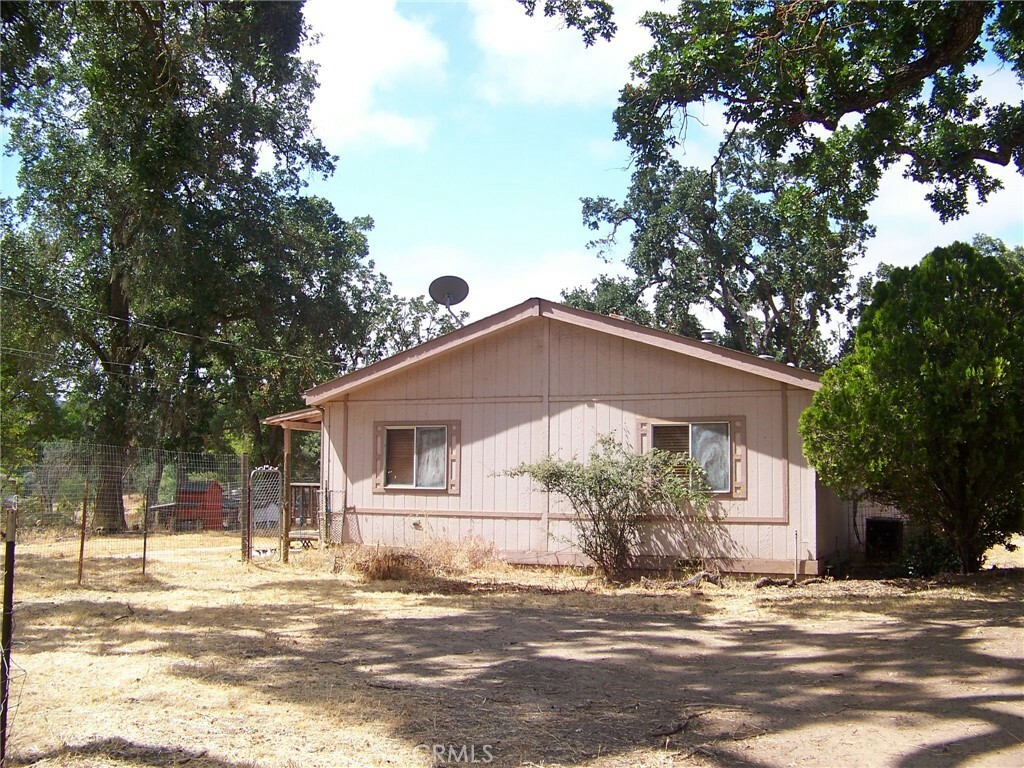 Property Photo:  7400 San Gabriel Road  CA 93422 