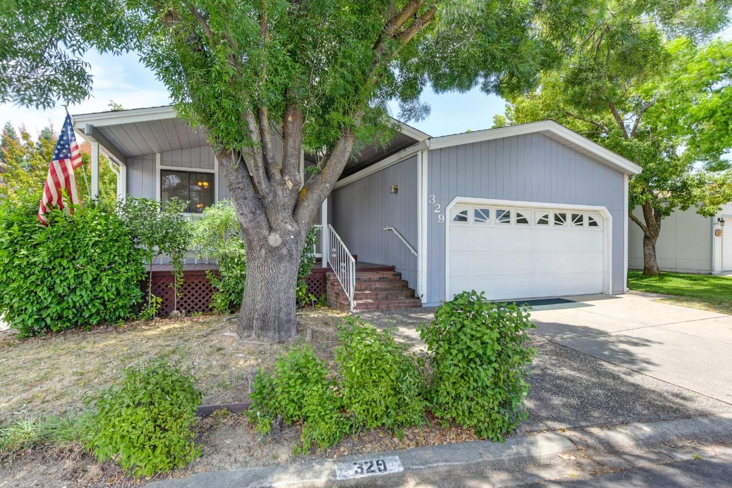 Property Photo:  329 Livingston Way  CA 95678 