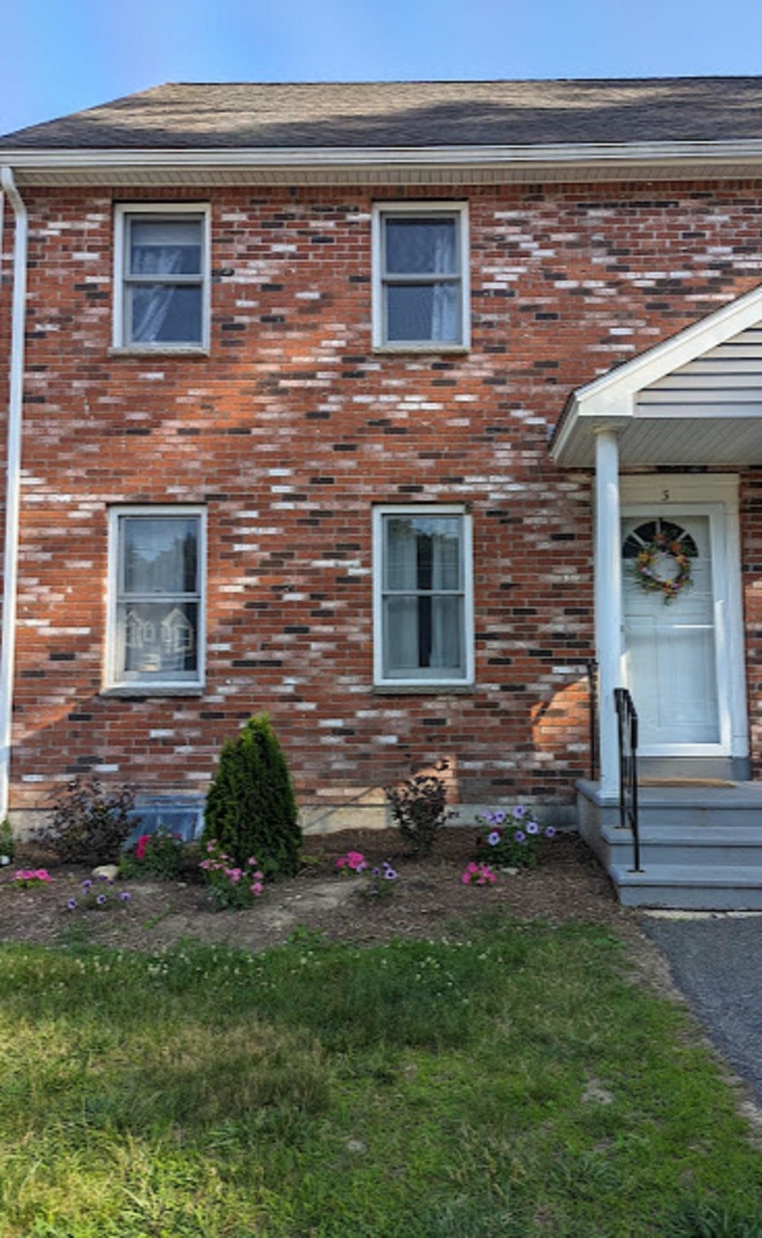 Property Photo:  233 Oak Ridge Road 3  NH 03865 