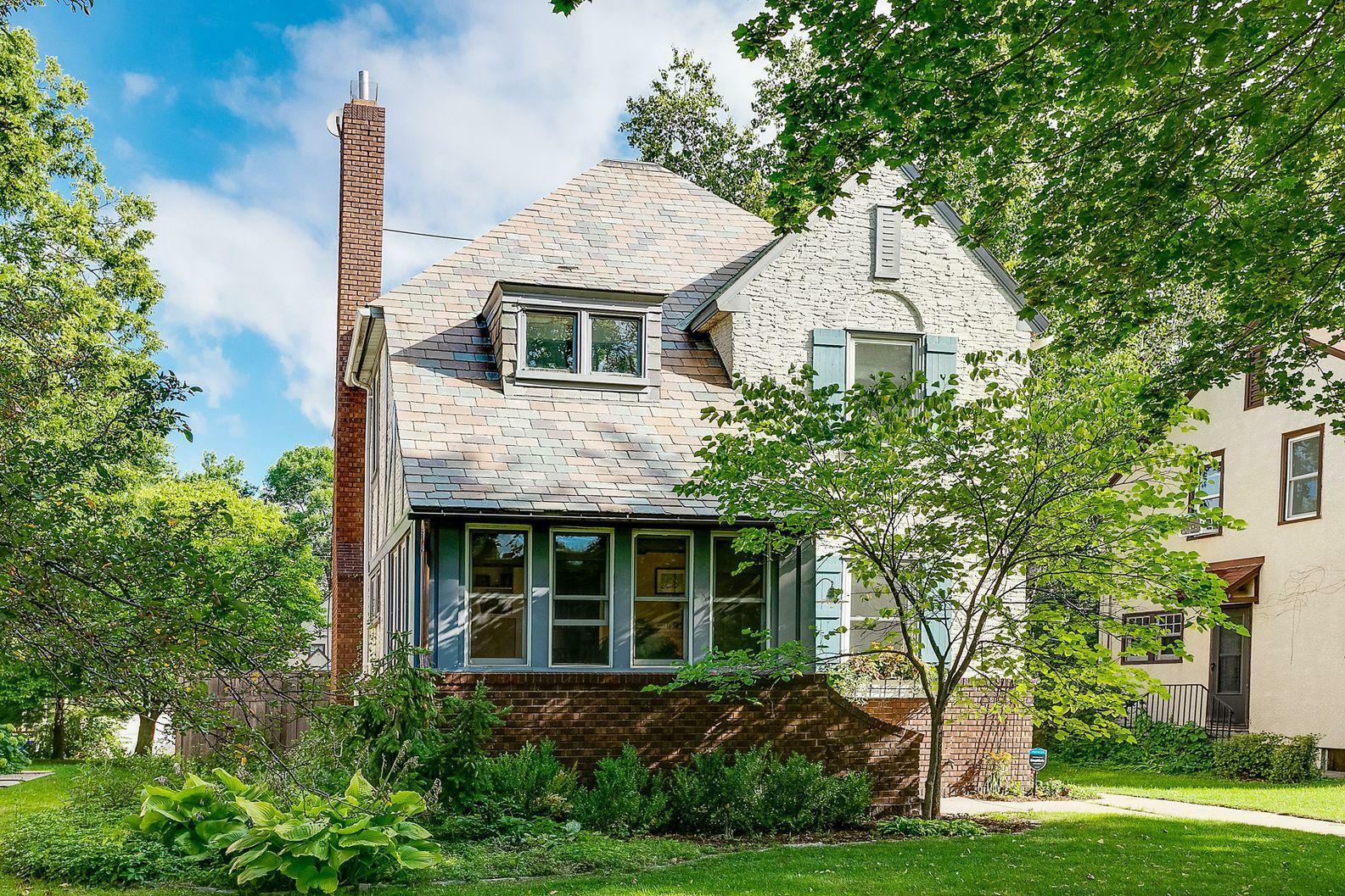 Property Photo: 1409 Osceola Avenue MN 55105