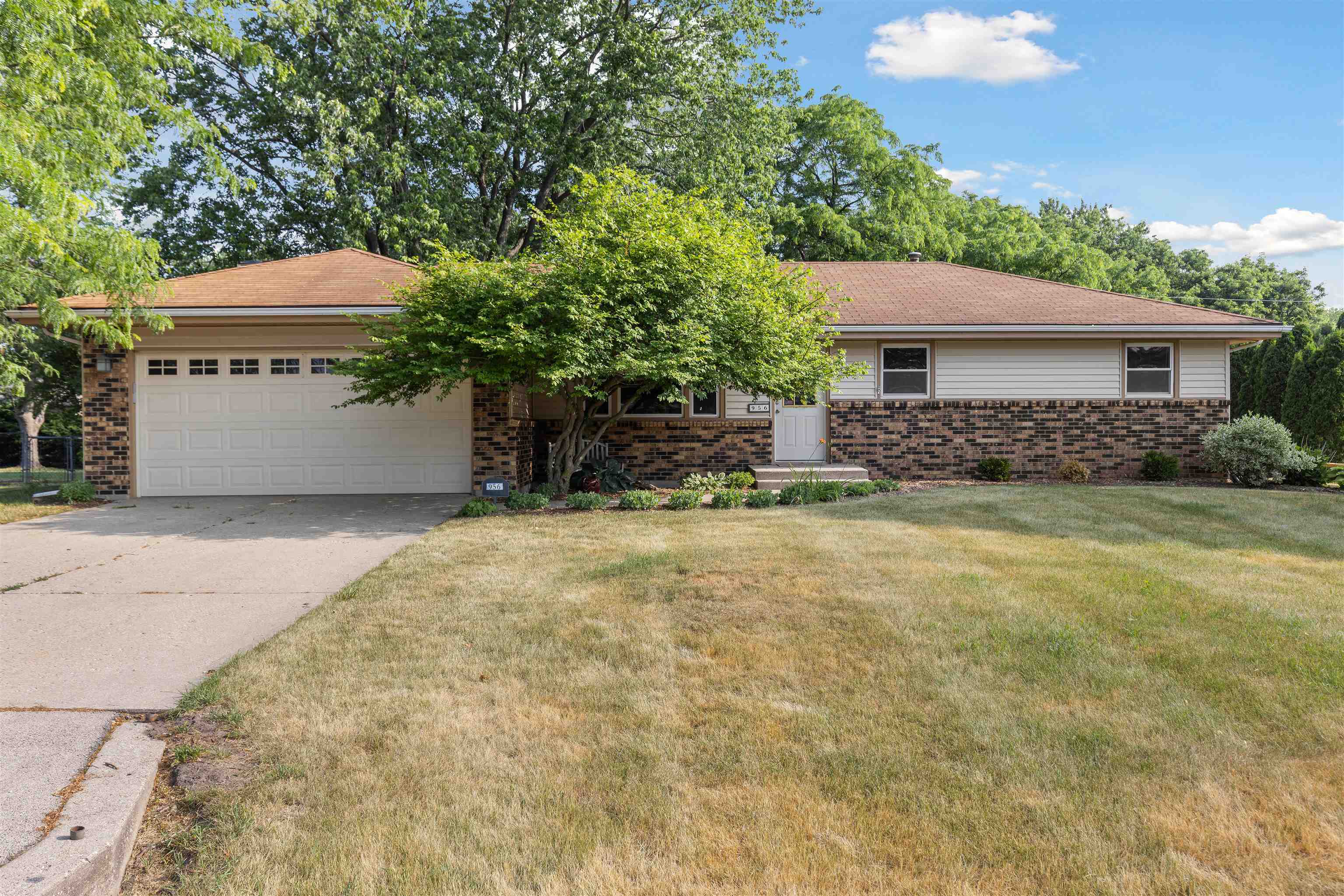 Property Photo:  956 Lollypop Lane  IL 61115 