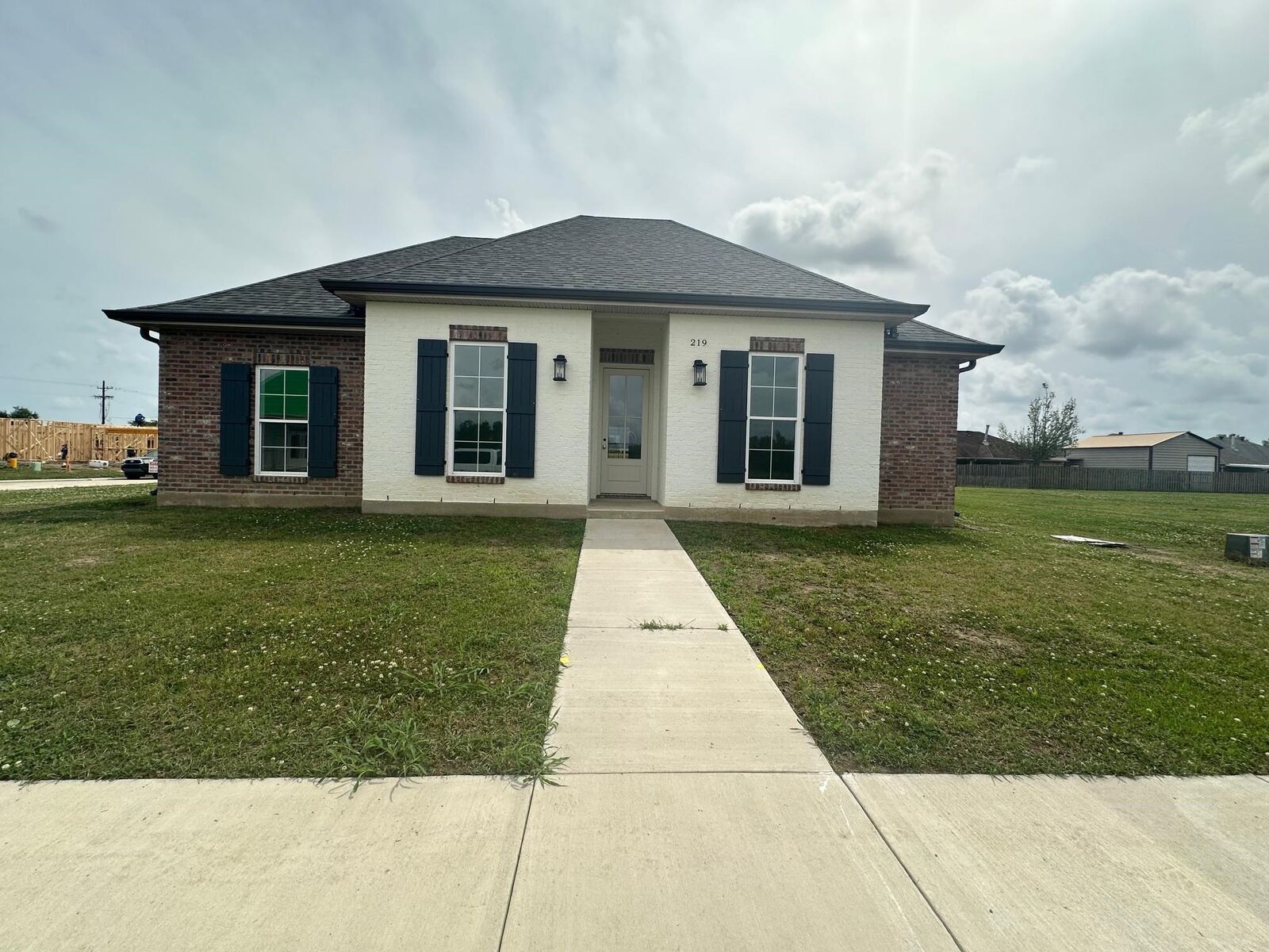 Property Photo: 219 Newsom Dr LA 70360
