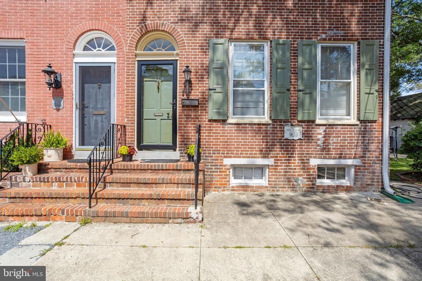 Property Photo:  113 Buttonwood Street  NJ 08060 