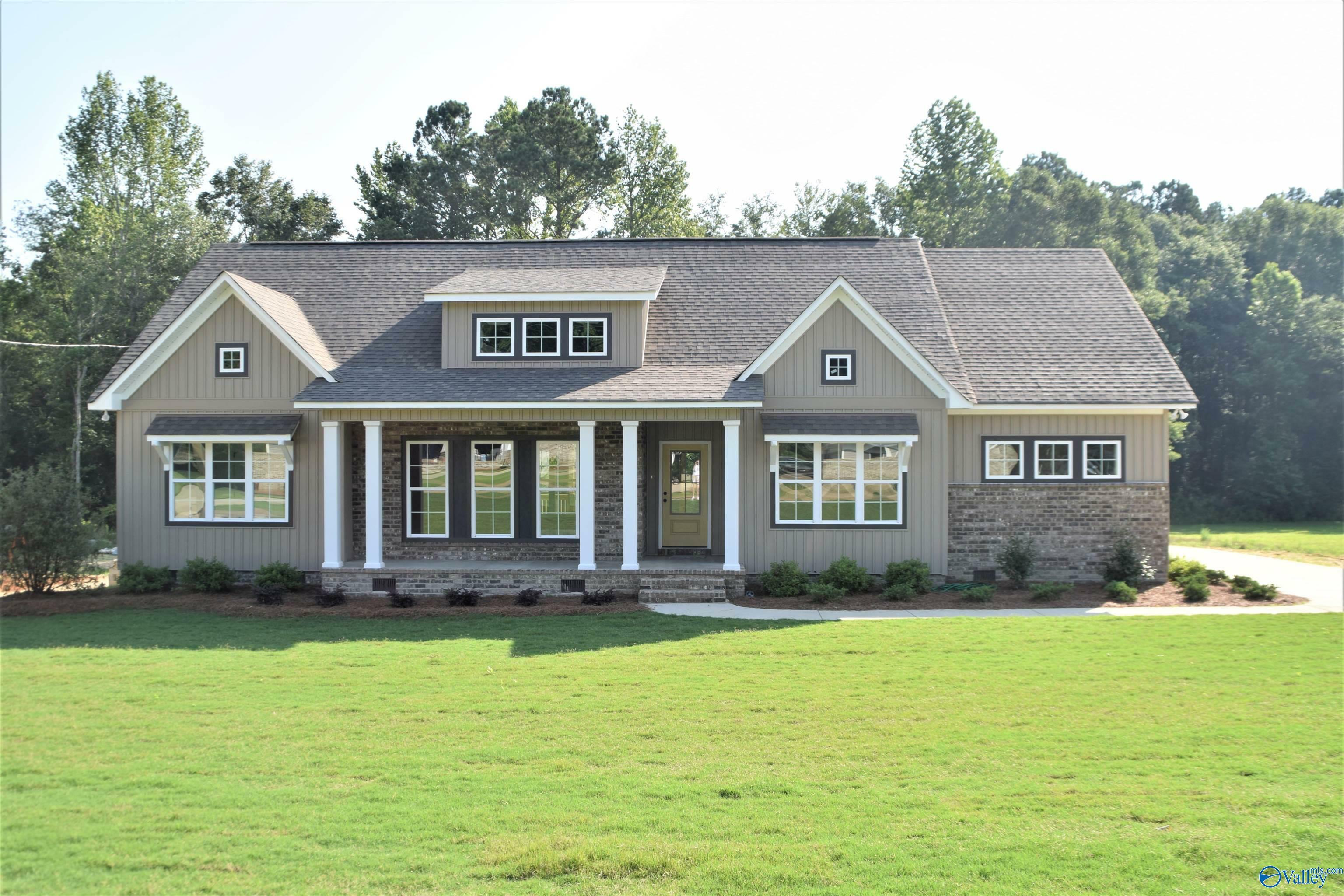 Property Photo:  2877 Lister Ferry Road  AL 35907 