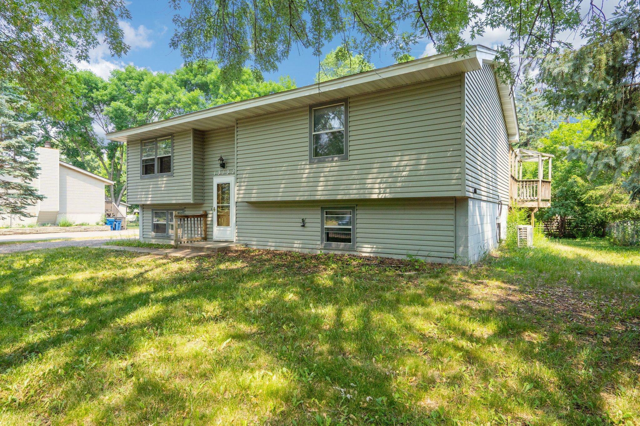 Property Photo:  13132 Valley Forge Lane N  MN 55316 