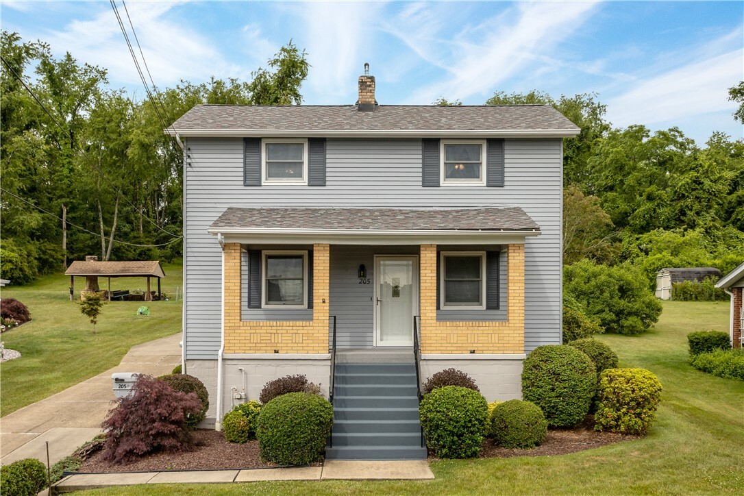 Property Photo: 205 Plum St PA 15239
