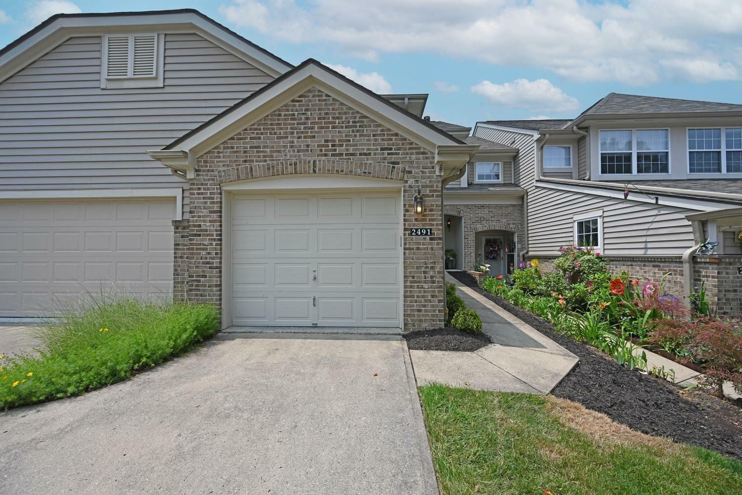 Property Photo:  2491 Walnutview Ct  OH 45230 