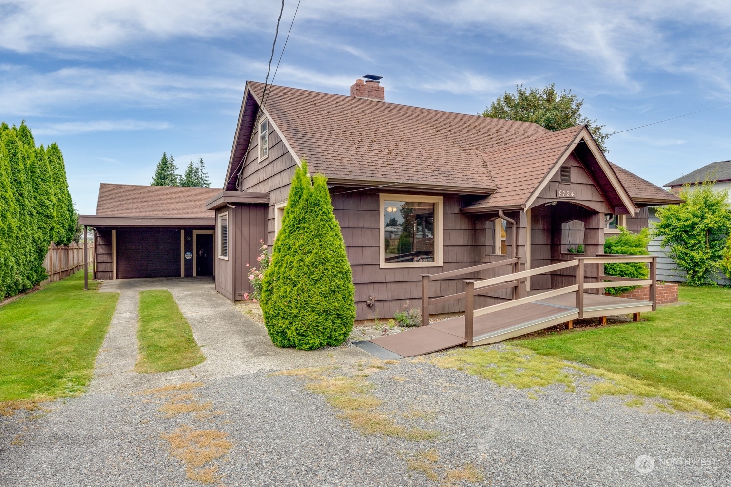 Property Photo:  6724 47th Avenue NE  WA 98270 