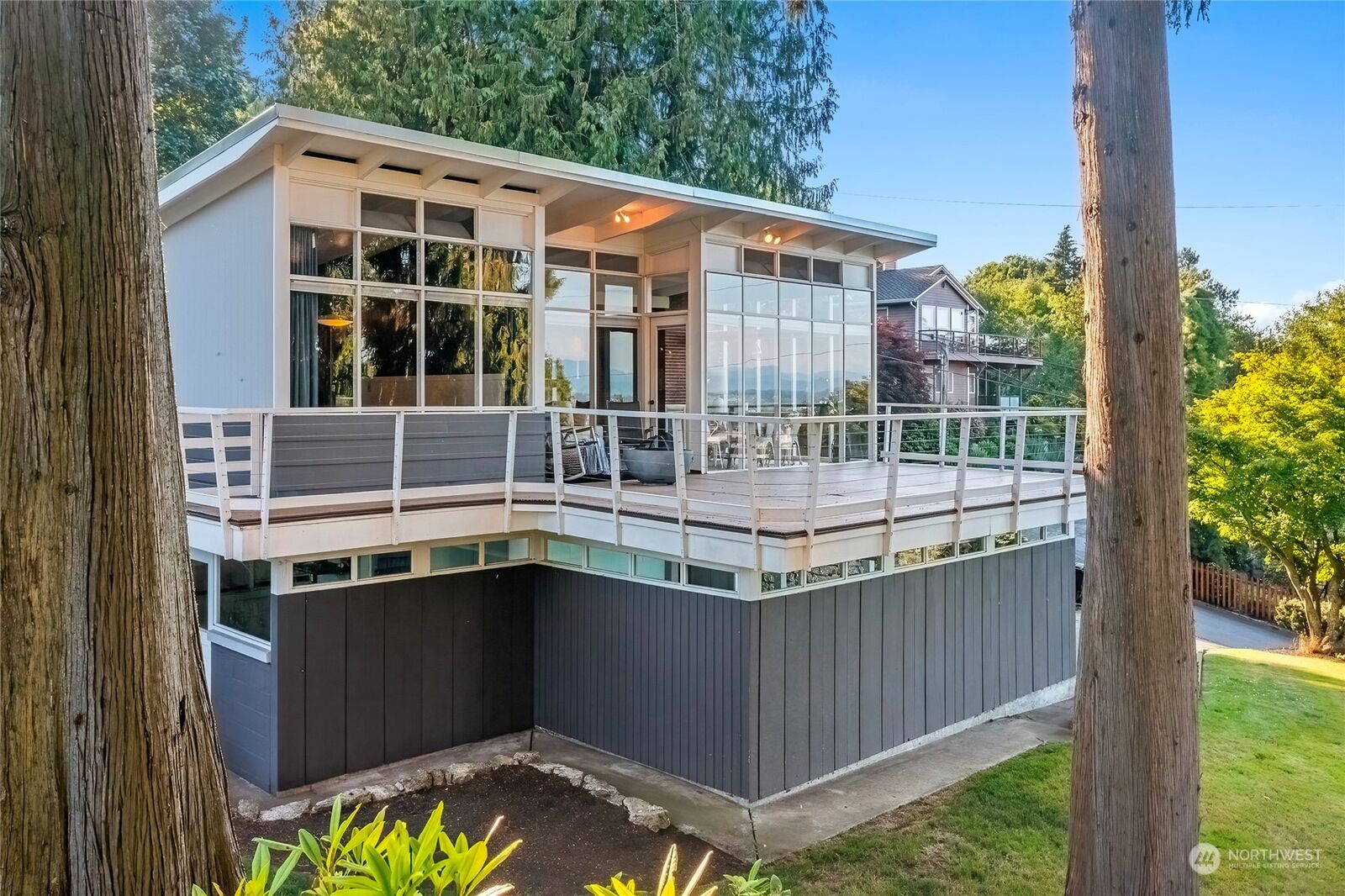 Property Photo: 1104 39th Street WA 98201