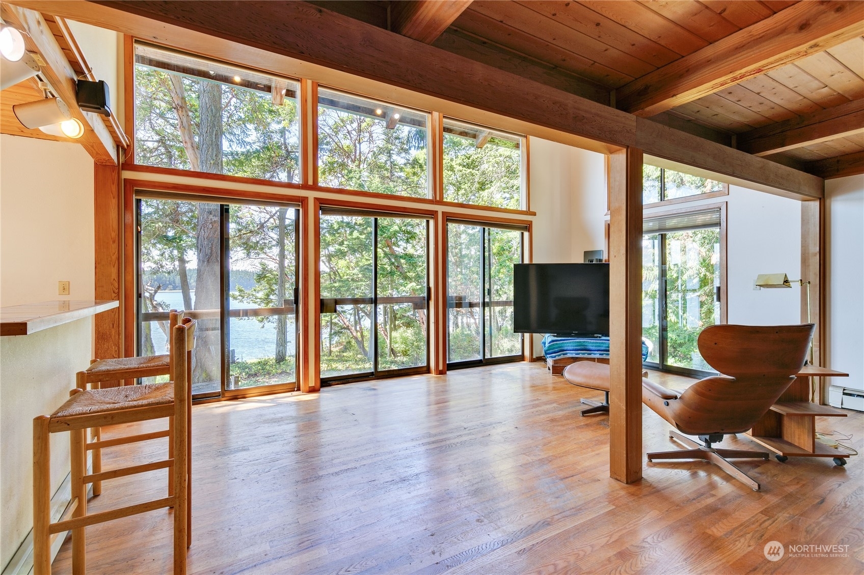 Property Photo:  211 Madrona Road  WA 98358 