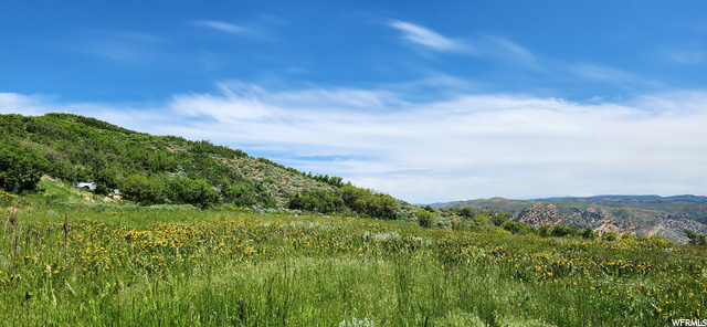 Property Photo: 5526 Sunrise Rd UT 84024