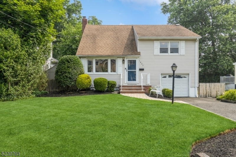 Property Photo: 1023 Columbus Ave NJ 07090