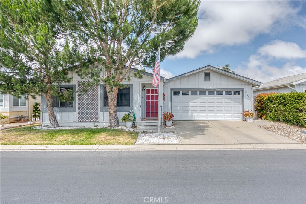 Property Photo:  2163 Sierra Vista  CA 93458 