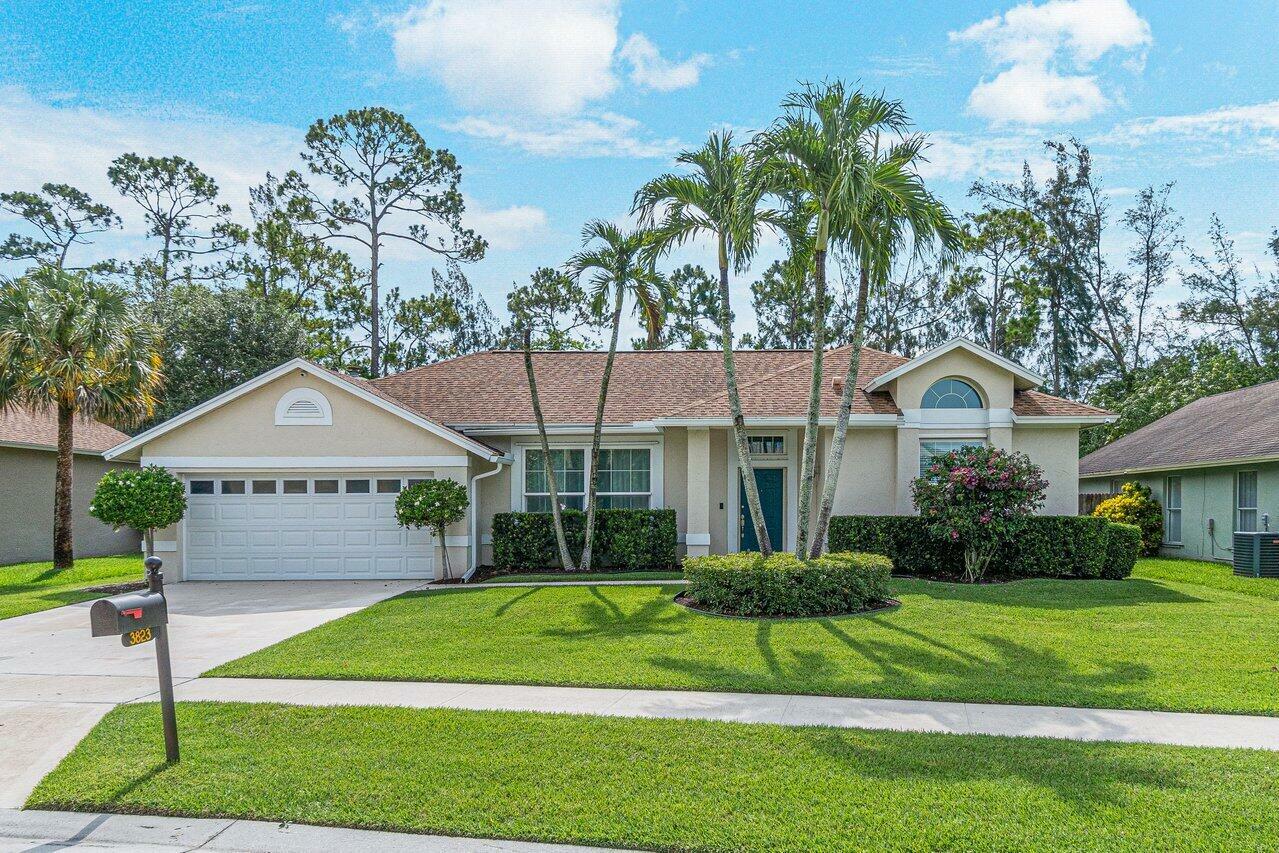 Property Photo:  3823 Woods Walk Boulevard  FL 33467 