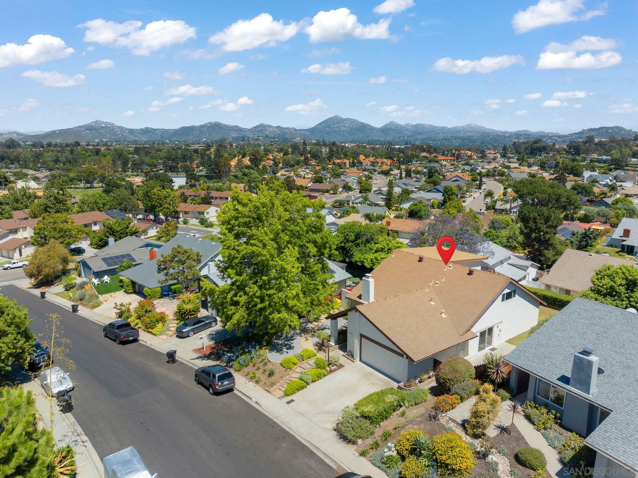 Property Photo:  11353 Calenda Rd  CA 92127 