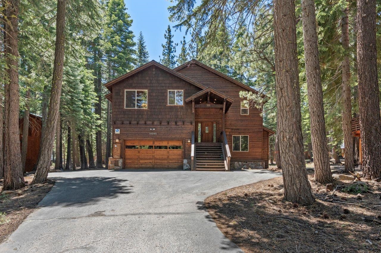 Property Photo:  14065 Skiview Loop  CA 96161-0000 