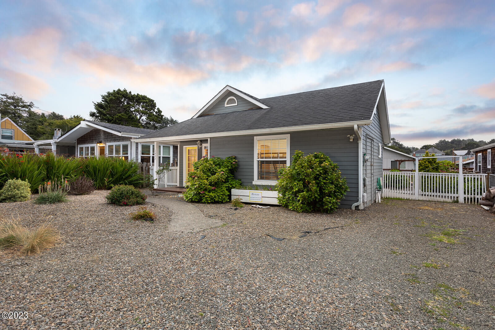 Property Photo:  1632 NW 34th Street  OR 97367 