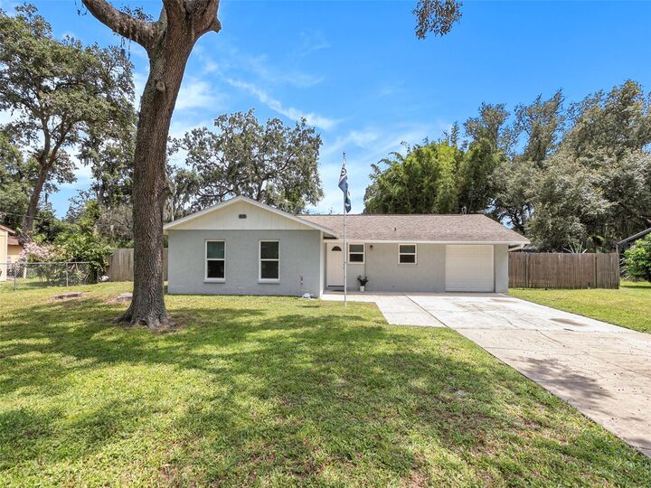 Property Photo:  38030 Archer Avenue  FL 33541 