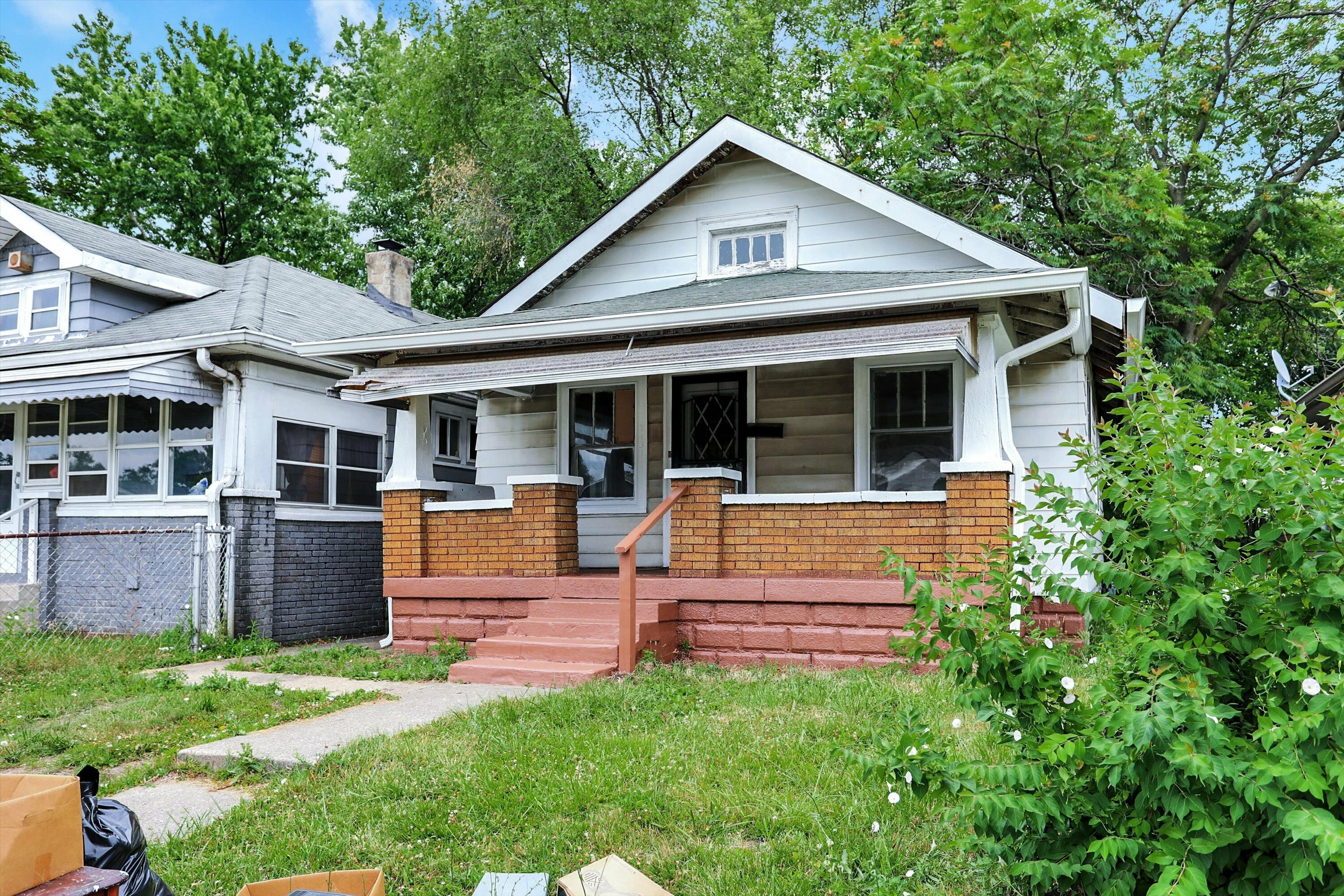 Property Photo:  2431 Indianapolis Avenue  IN 46208 