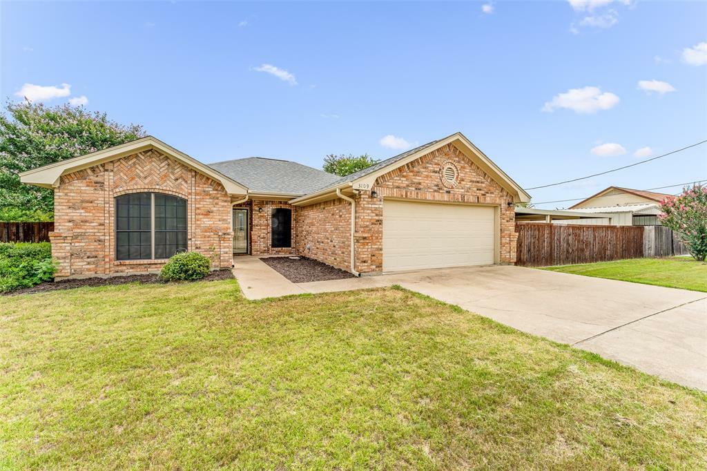 Property Photo:  3109 Crockett Street  TX 76049 