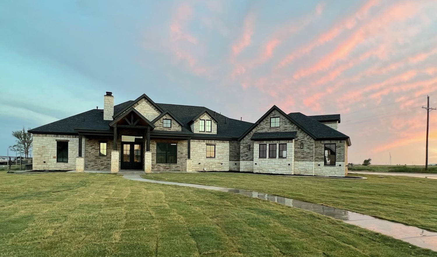 Property Photo: 8225 County Road 6235 TX 79363