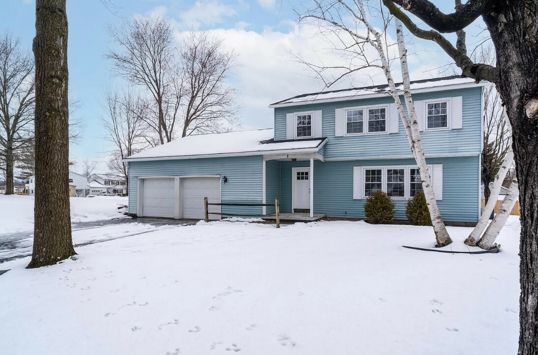 Property Photo:  7 Lexington Court  NY 12186 