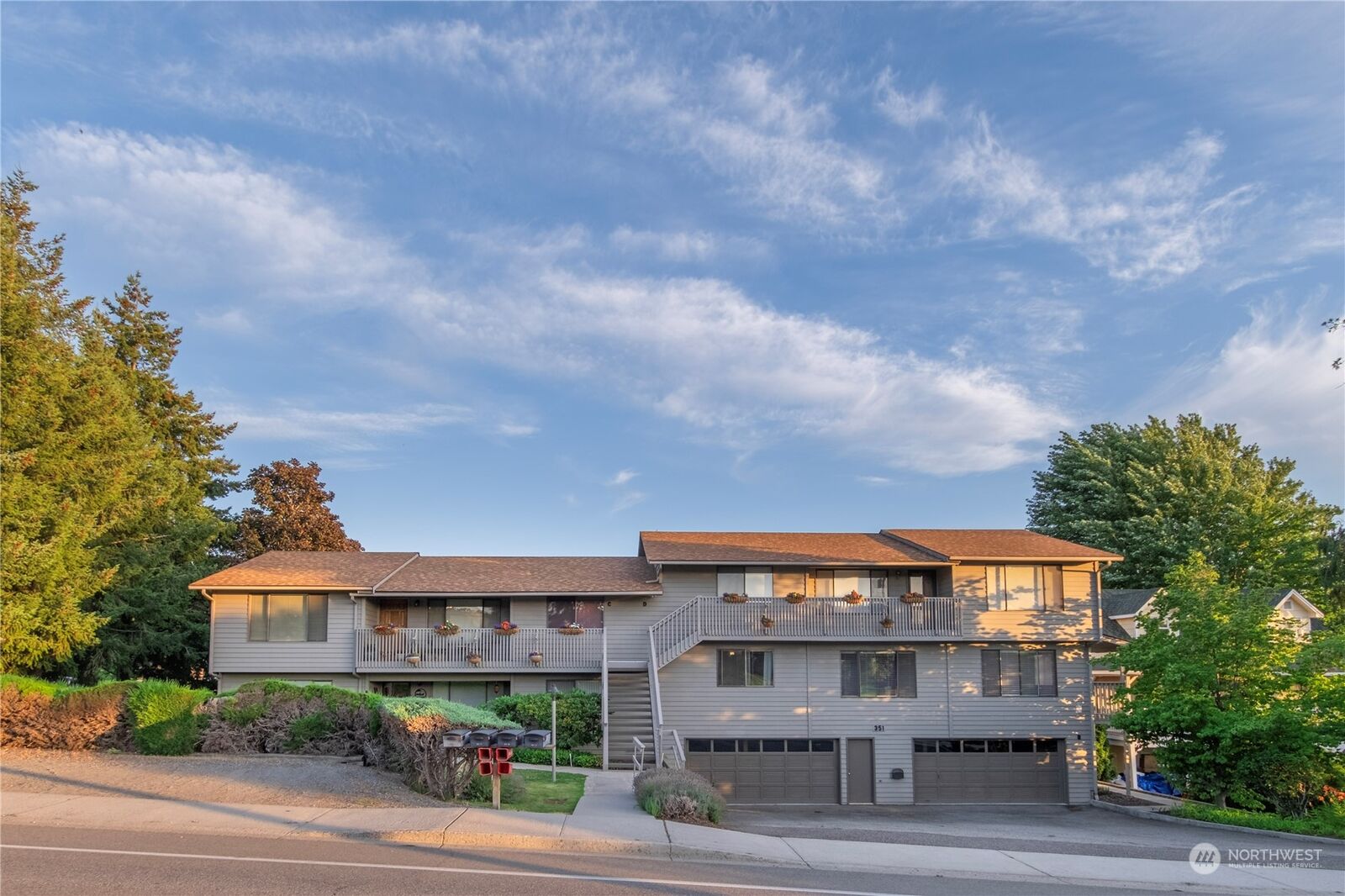 Property Photo:  351 15th Street NE D  WA 98802 