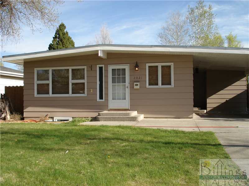 Property Photo:  2021 Avenue C  MT 59102 